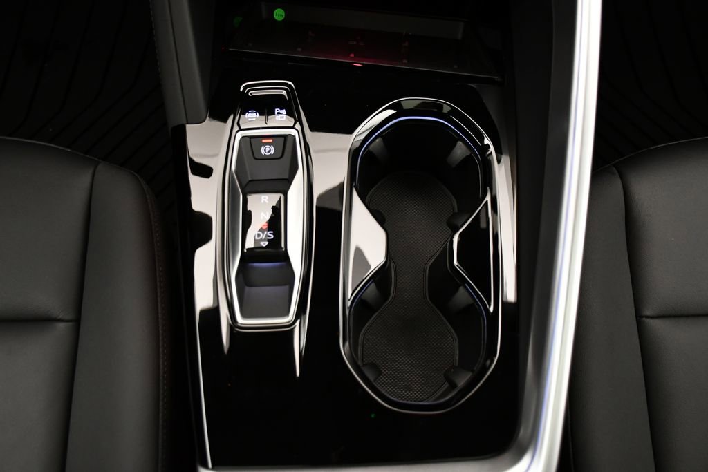 Used 2025 Audi Q5 Premium Plus w/ Premium Plus image 30