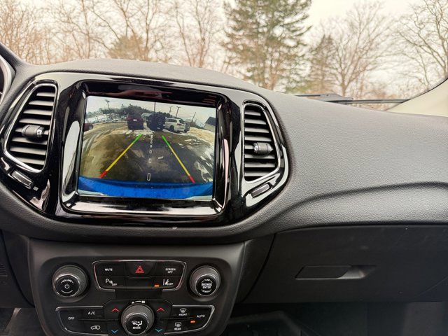 Used 2020 Jeep Compass Latitude image 22