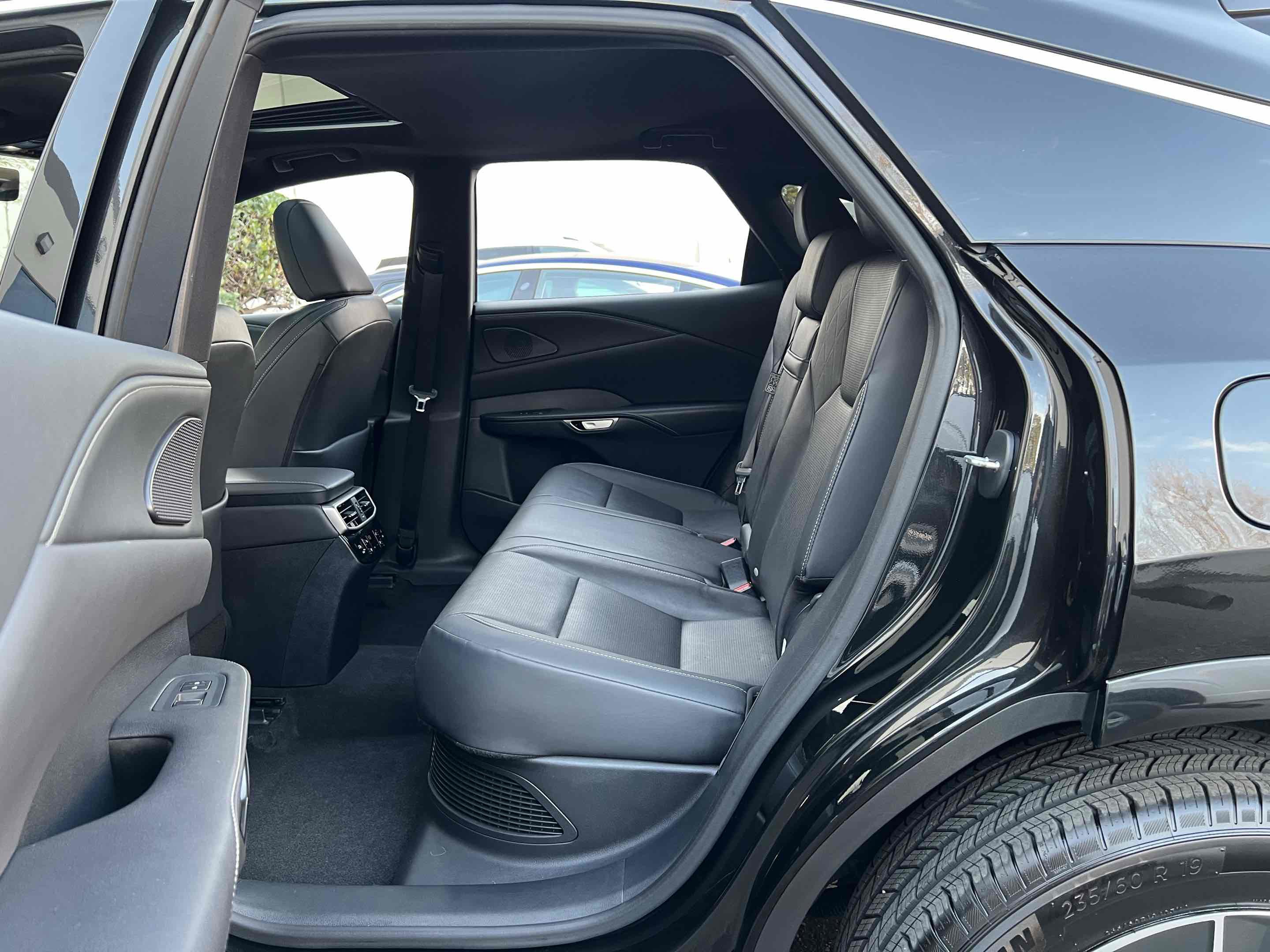 Used 2023 Lexus RX 350 w/ Cold Area Package image 99