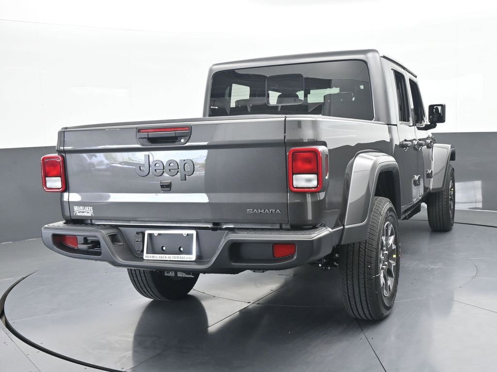 New 2026 Jeep Gladiator Sahara image 5