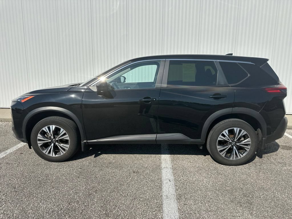 Used 2023 Nissan Rogue SV AWD/4WD image 3
