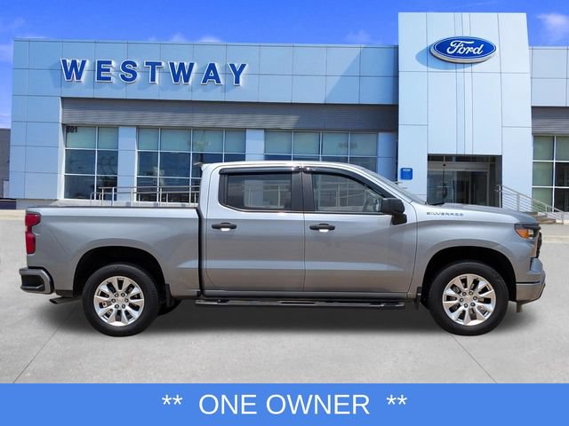 Used 2025 Chevrolet Silverado 1500 Custom RWD image 2