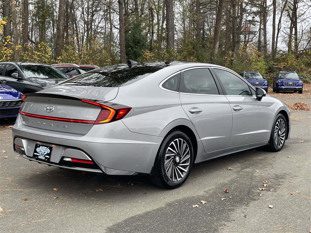 Certified 2023 Hyundai Sonata Limited w/ Cargo Package image 7