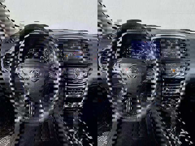 Certified 2020 Nissan Pathfinder SV image 10