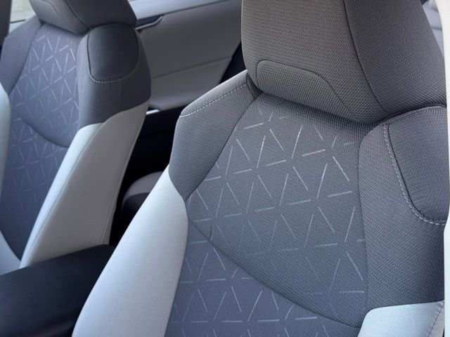 Used 2024 Toyota RAV4 XLE image 34