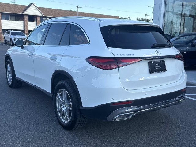 Used 2023 Mercedes-Benz GLC 300 4MATIC image 40