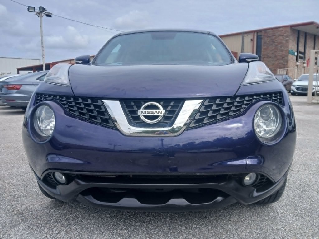 Used 2015 Nissan Juke SL FWD image 2