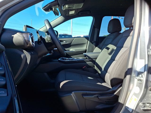 Used 2026 Chevrolet Equinox LT FWD image 13