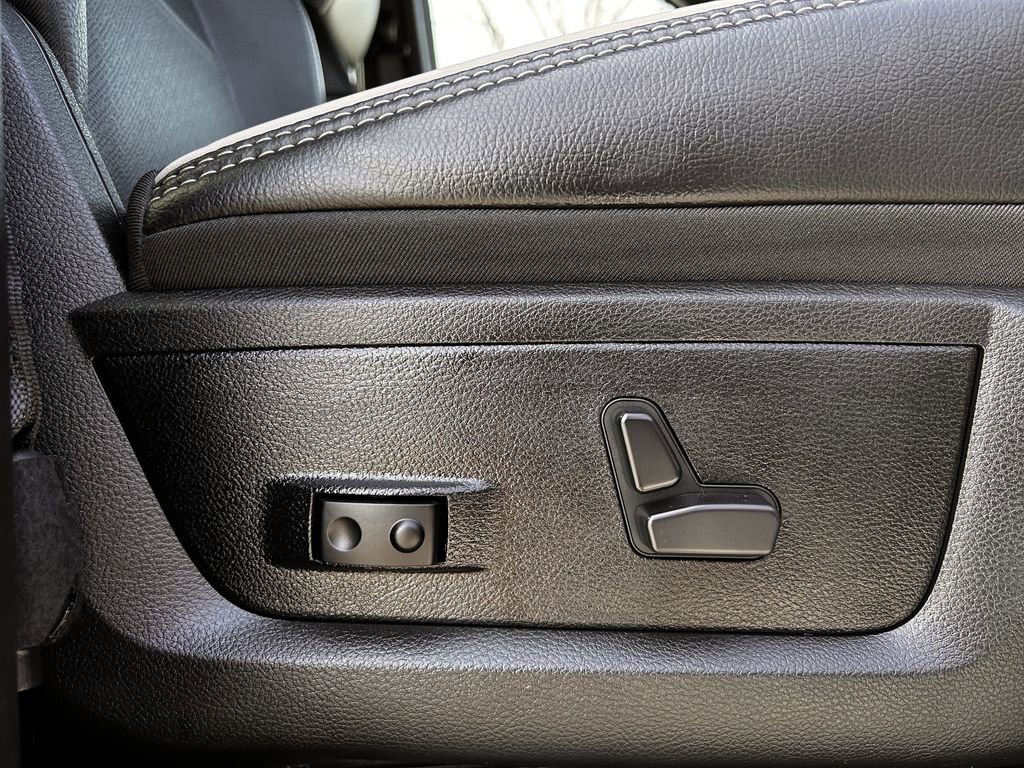Used 2026 RAM 2500 Laramie image 32