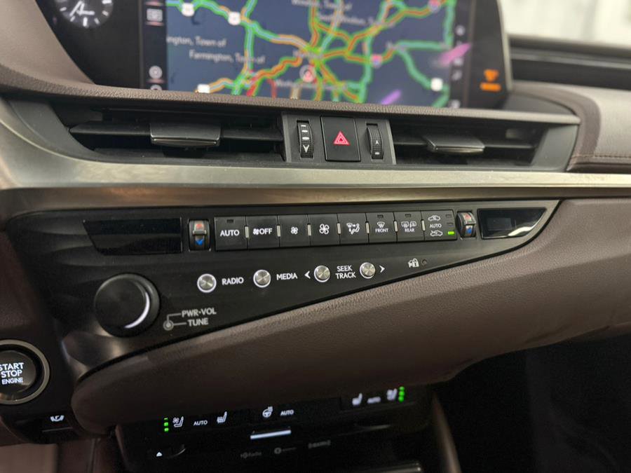 Used 2019 Lexus ES 350 w/ Premium Package image 21