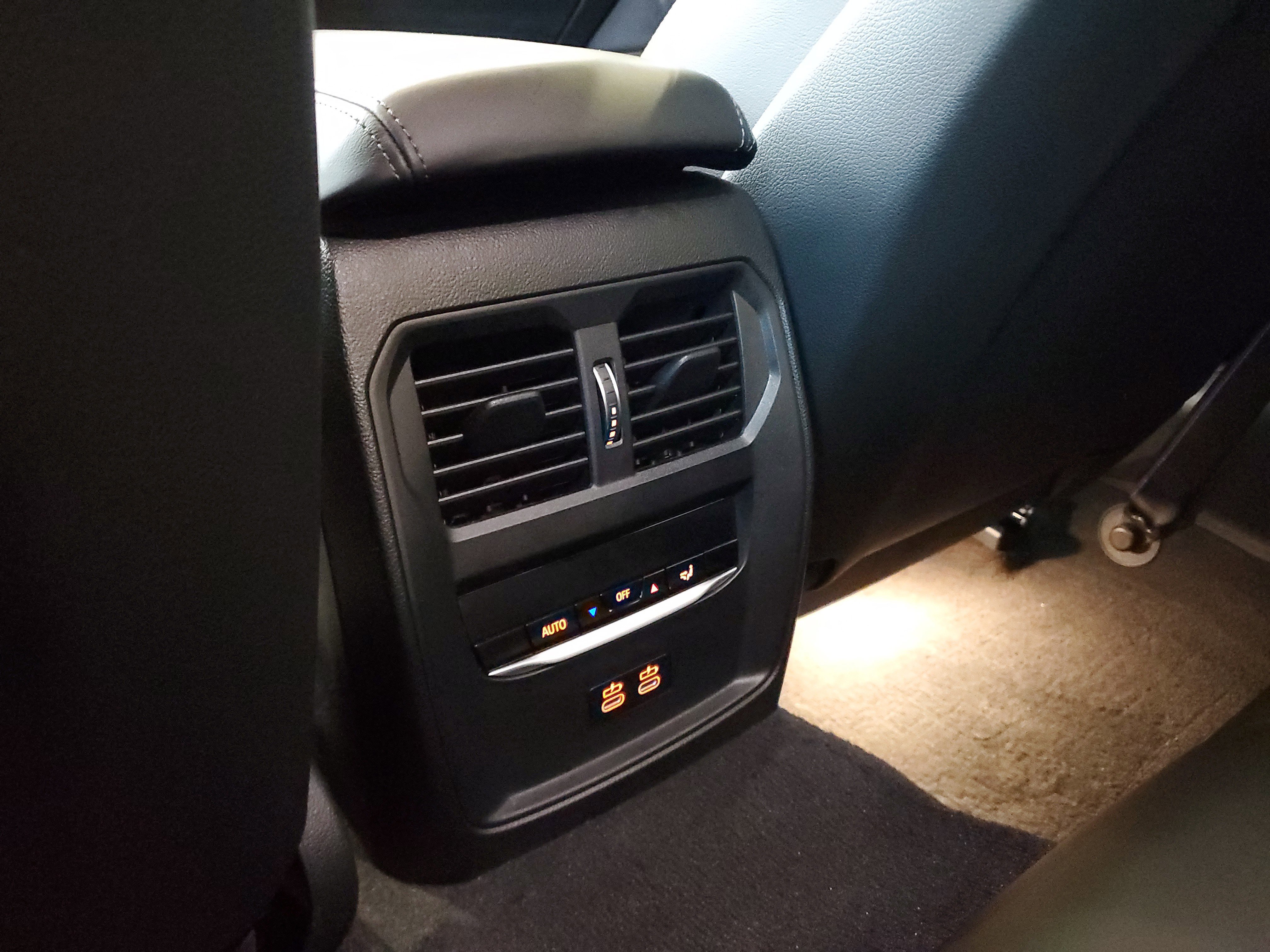 Used 2021 BMW M4 Competition w/ Executive Package image 14