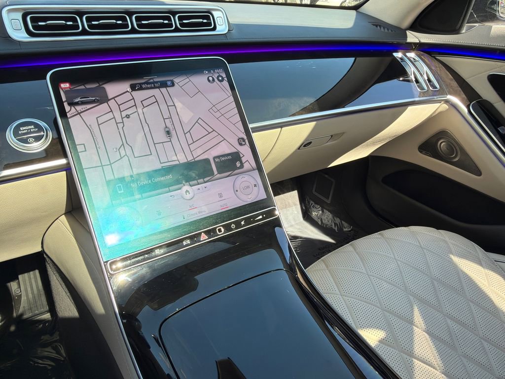 Used 2022 Mercedes-Benz S 580 4MATIC Sedan w/ 3D Technology Package image 25