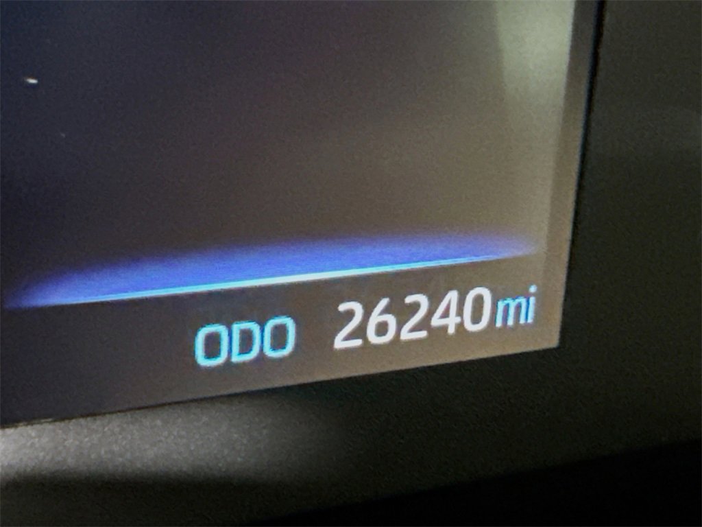 Certified 2024 Toyota Corolla Cross LE image 5