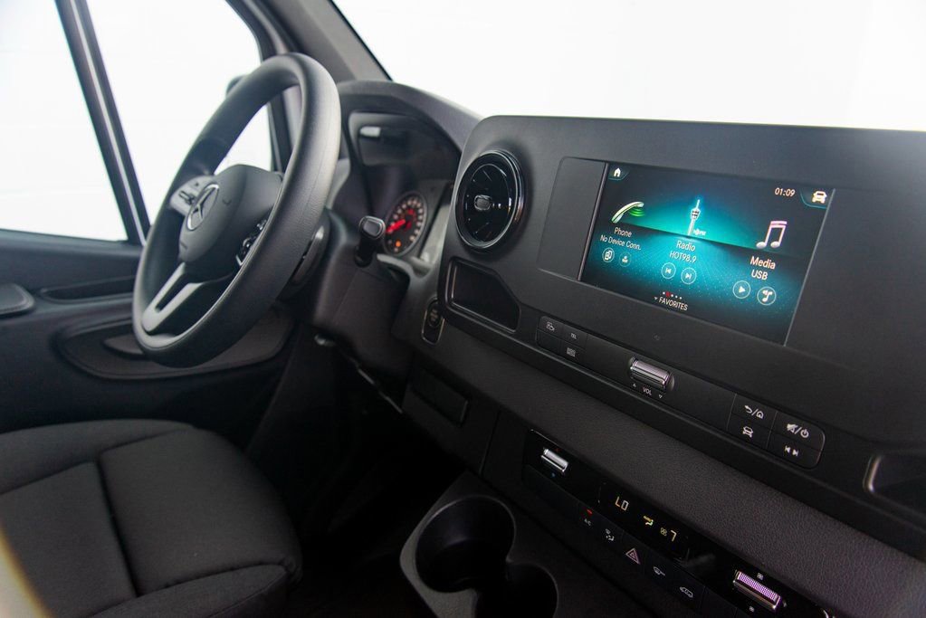 Used 2024 Mercedes-Benz Sprinter 144 Cargo image 32