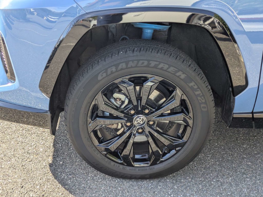 Used 2024 Toyota RAV4 SE AWD/4WD image 14