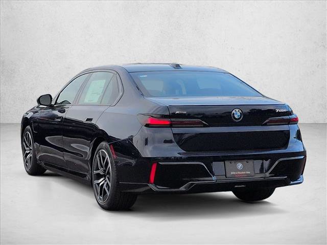 New 2026 BMW 750e xDrive image 9