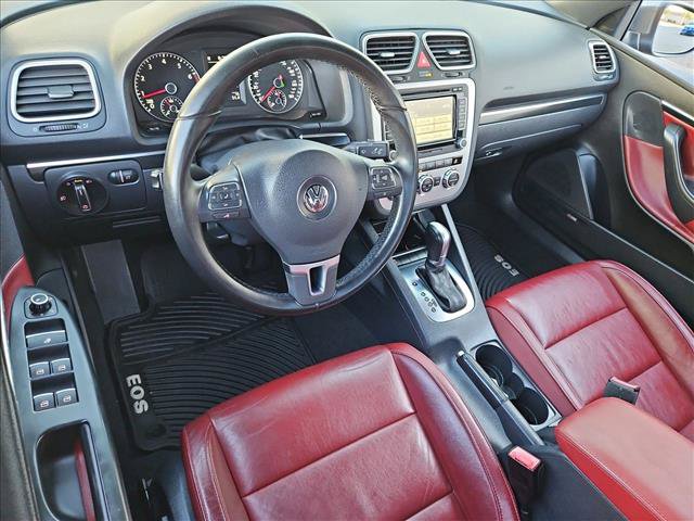 Used 2013 Volkswagen Eos Executive FWD image 10