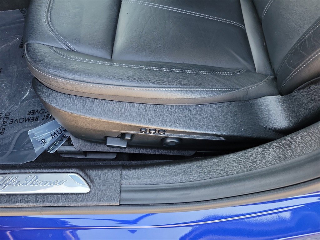 Used 2023 Alfa Romeo Giulia Sprint image 19