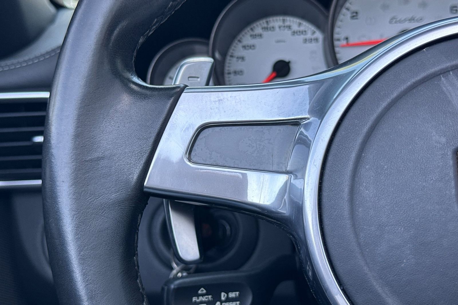 Used 2011 Porsche 911 Turbo image 29