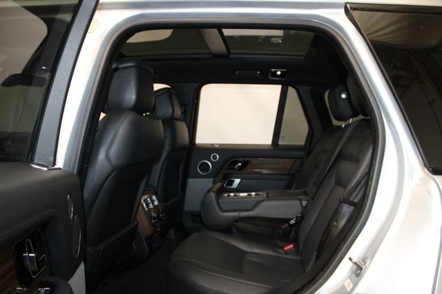 Used 2018 Land Rover Range Rover Supercharged AWD/4WD image 11
