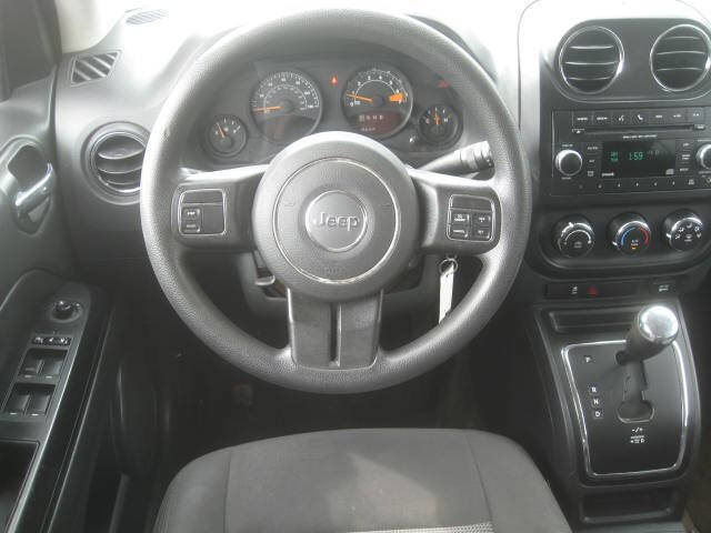 Used 2016 Jeep Compass Sport w/ Power Value Group image 13