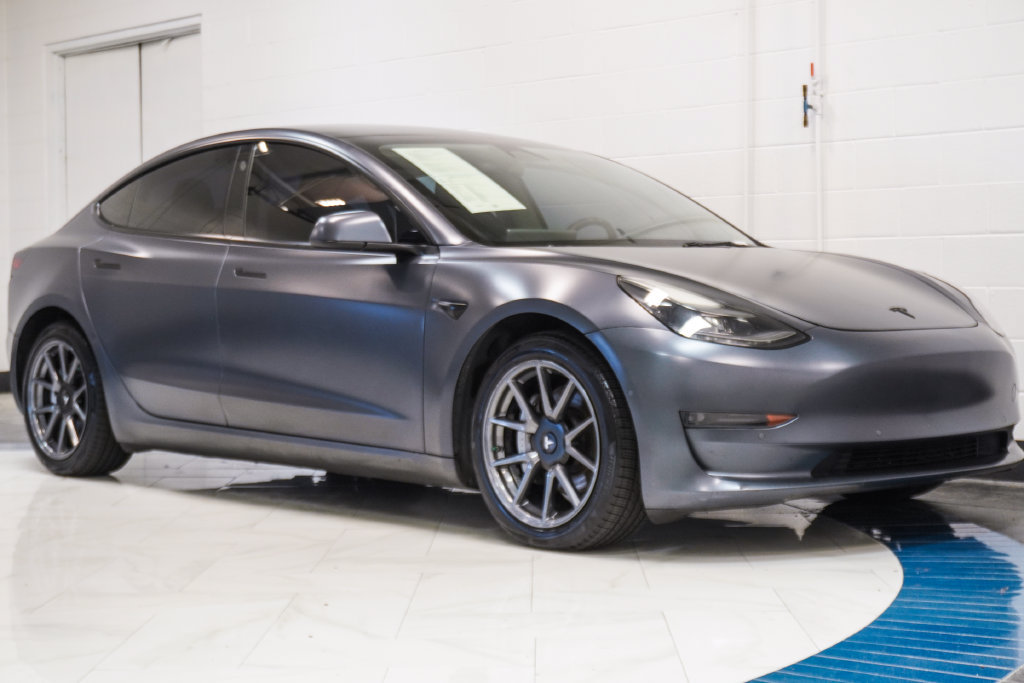 Used 2022 Tesla Model 3 Standard Range RWD image 5