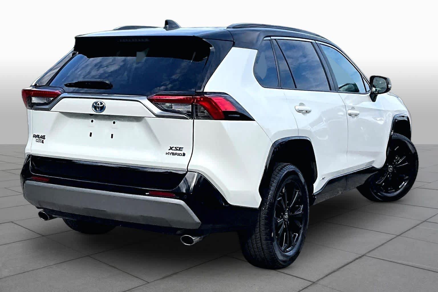Certified 2022 Toyota RAV4 XSE AWD/4WD image 13
