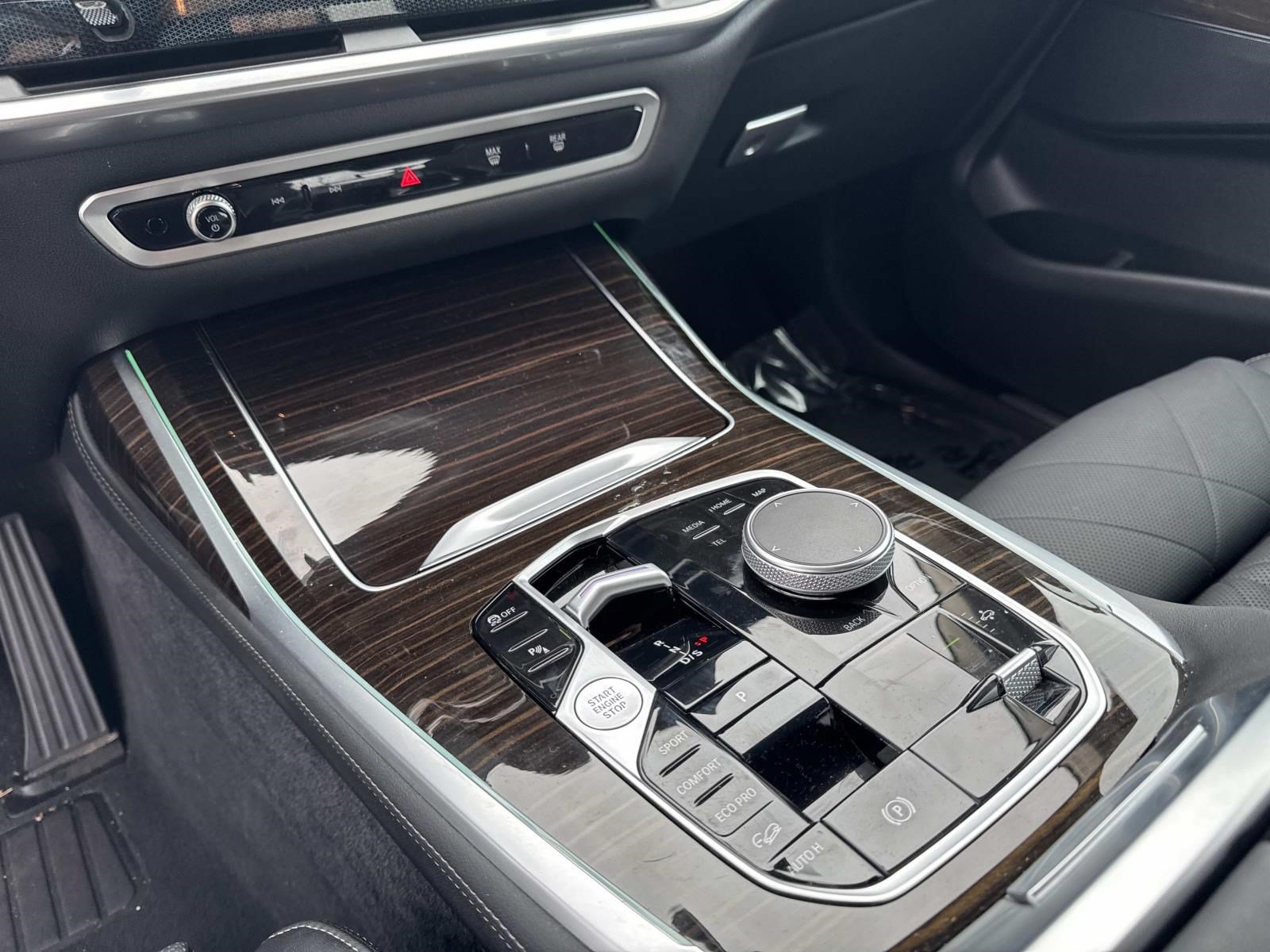 Certified 2024 BMW X7 xDrive40i AWD/4WD image 26