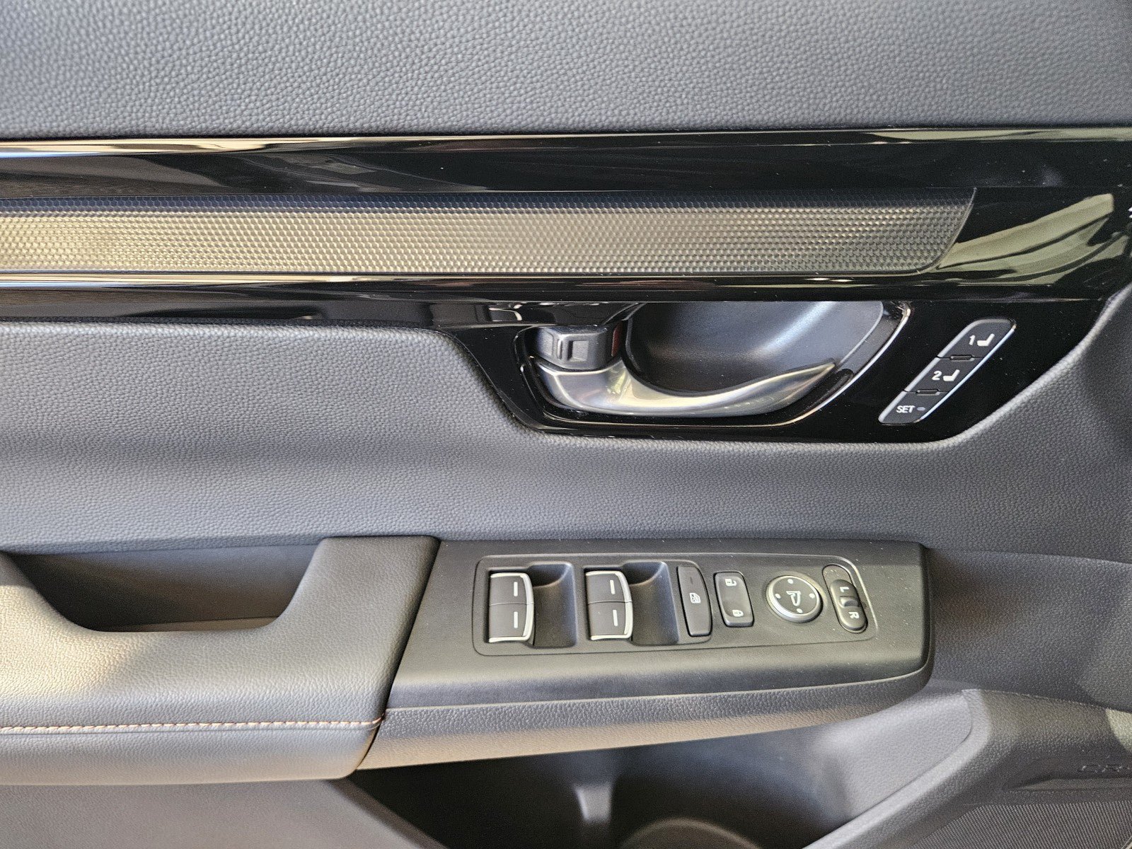 Used 2024 Honda CR-V Sport Touring image 30