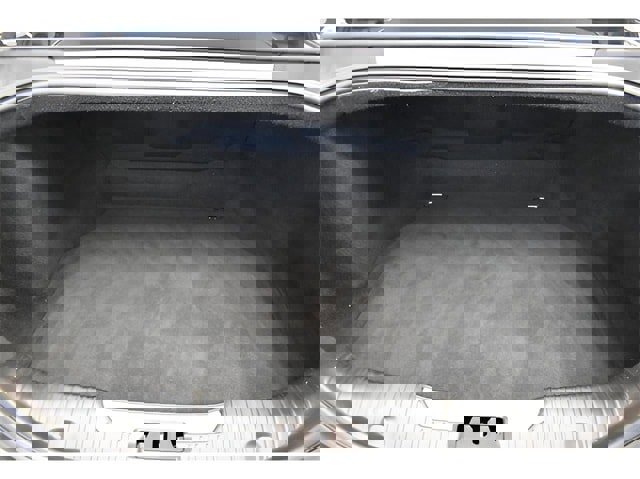 Used 2018 Jaguar XJ L Portfolio image 23