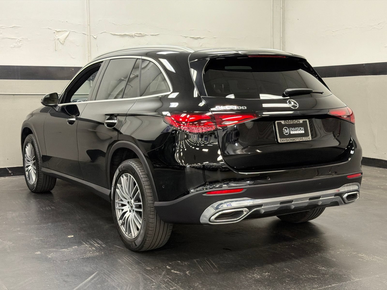 Certified 2026 Mercedes-Benz GLC 300 image 9