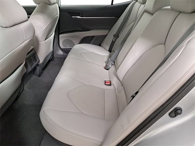 Used 2021 Toyota Camry XLE w/ Navigation Upgrade Package image 12