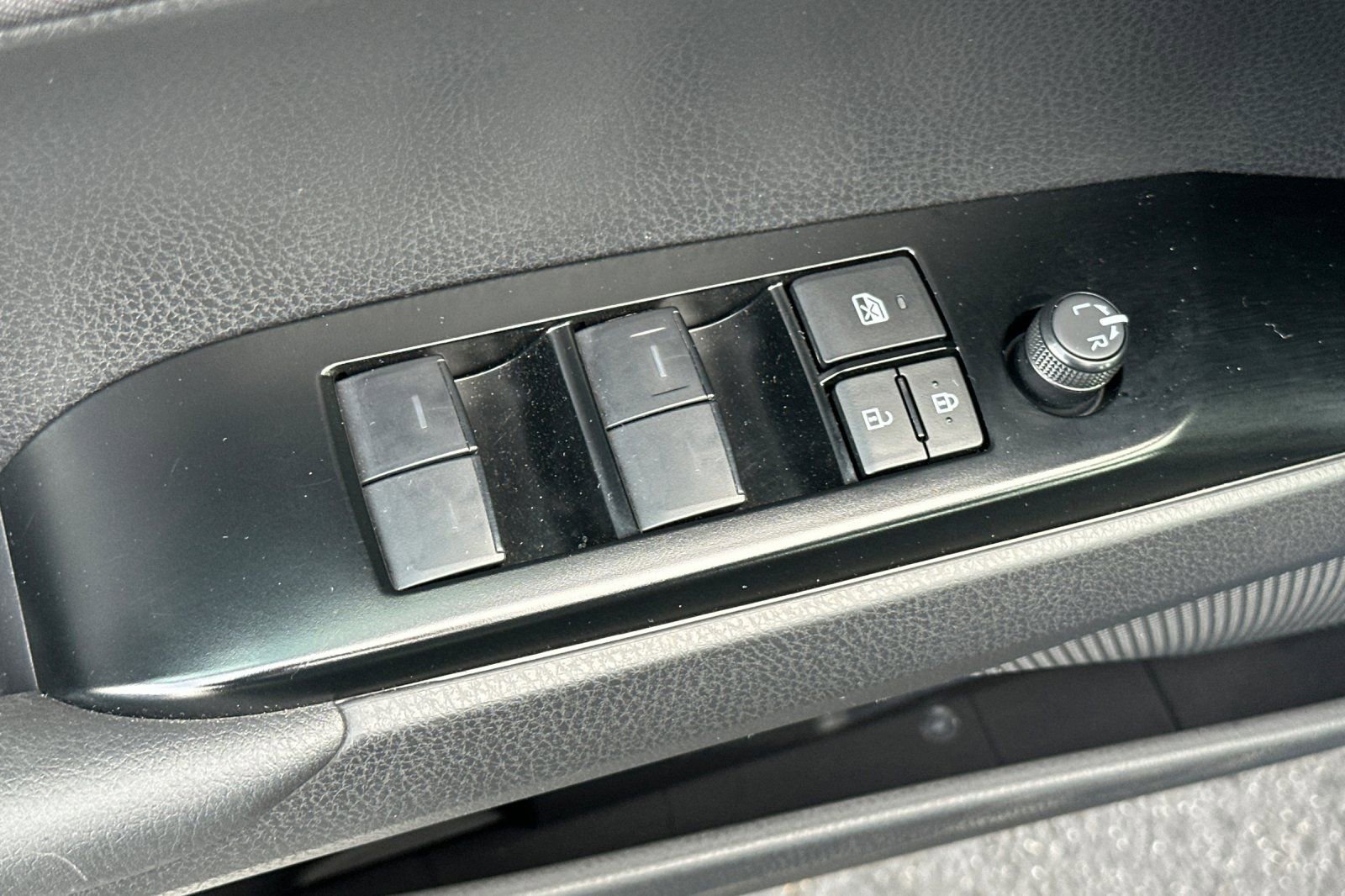 Used 2026 Toyota Camry LE w/ Convenience Package image 15