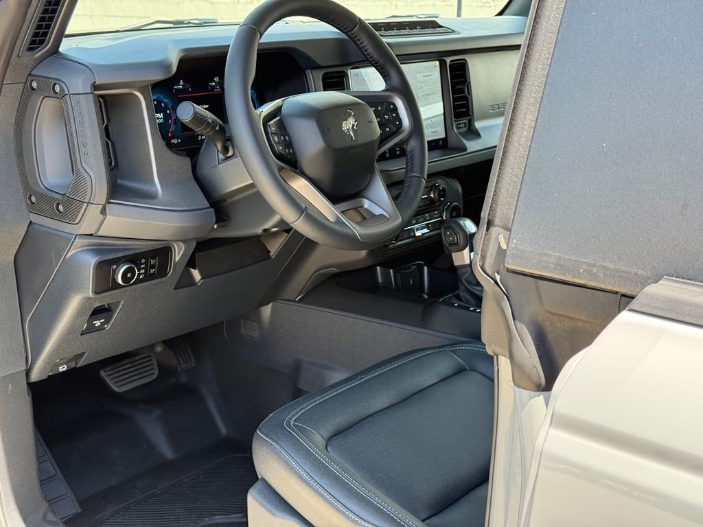 New 2026 Ford Bronco Badlands w/ Sasquatch Package AWD/4WD image 6