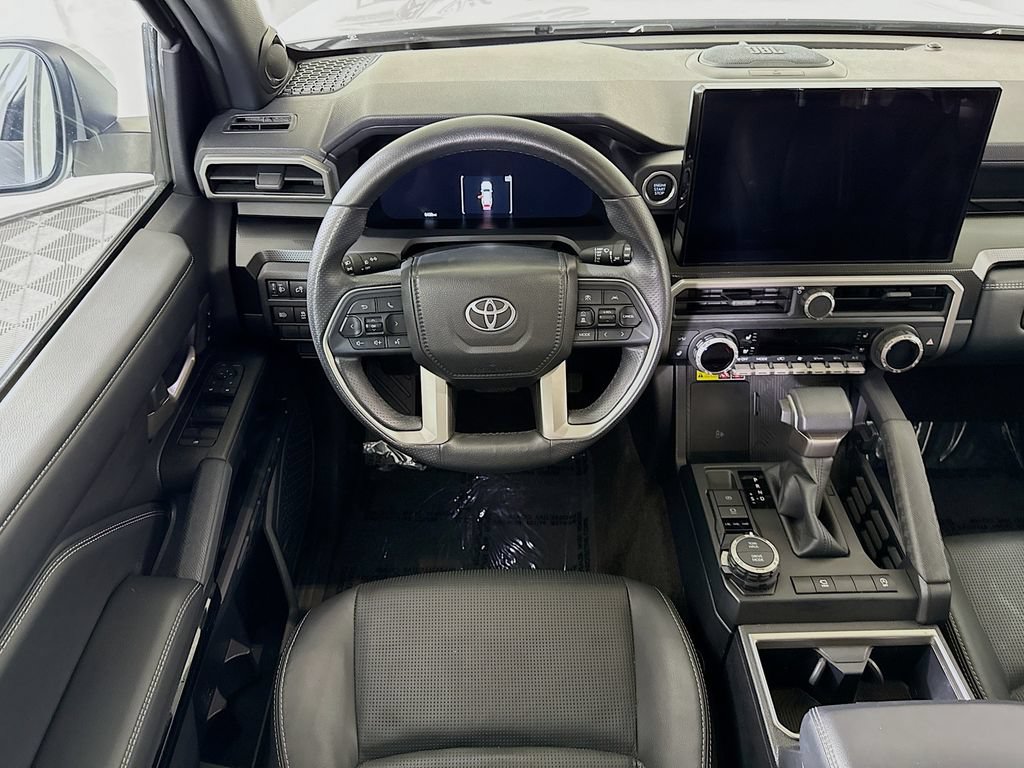 Certified 2025 Toyota 4Runner Limited AWD/4WD image 4