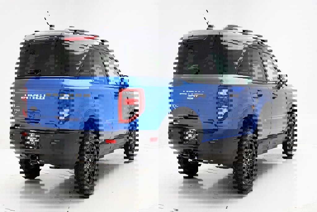 Used 2025 Ford Bronco Sport Badlands image 10