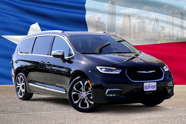New 2026 Chrysler Pacifica Pinnacle