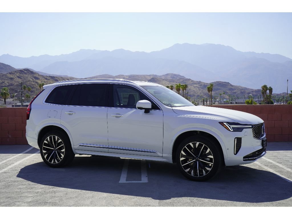 New 2026 Volvo XC90 B6 Plus w/ Protection Package Premier image 2