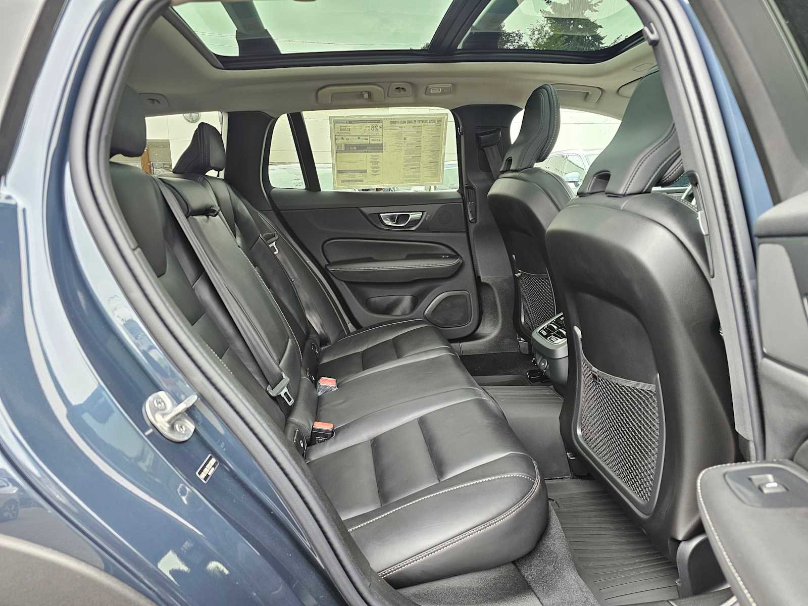 New 2026 Volvo V60 B5 Cross Country Ultra w/ Climate Package image 12