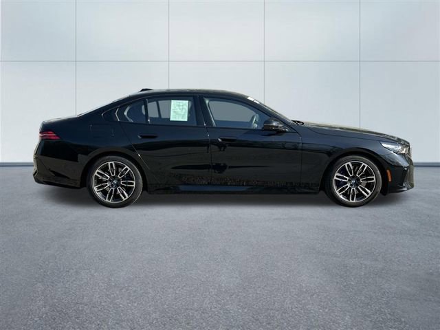 Certified 2024 BMW 540i xDrive w/ Premium Package AWD/4WD image 5
