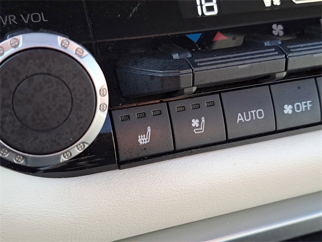 Used 2023 Toyota Sequoia Capstone image 18