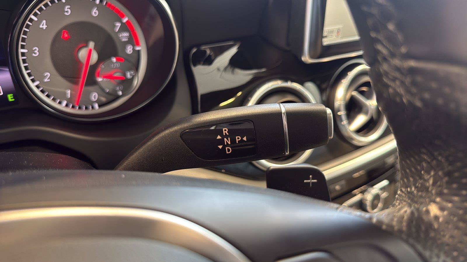Used 2014 Mercedes-Benz CLA 250 image 29