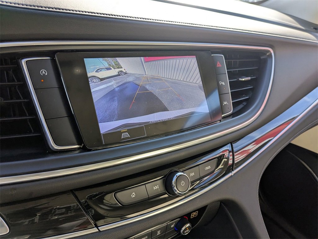 Certified 2024 Buick Enclave Essence image 9