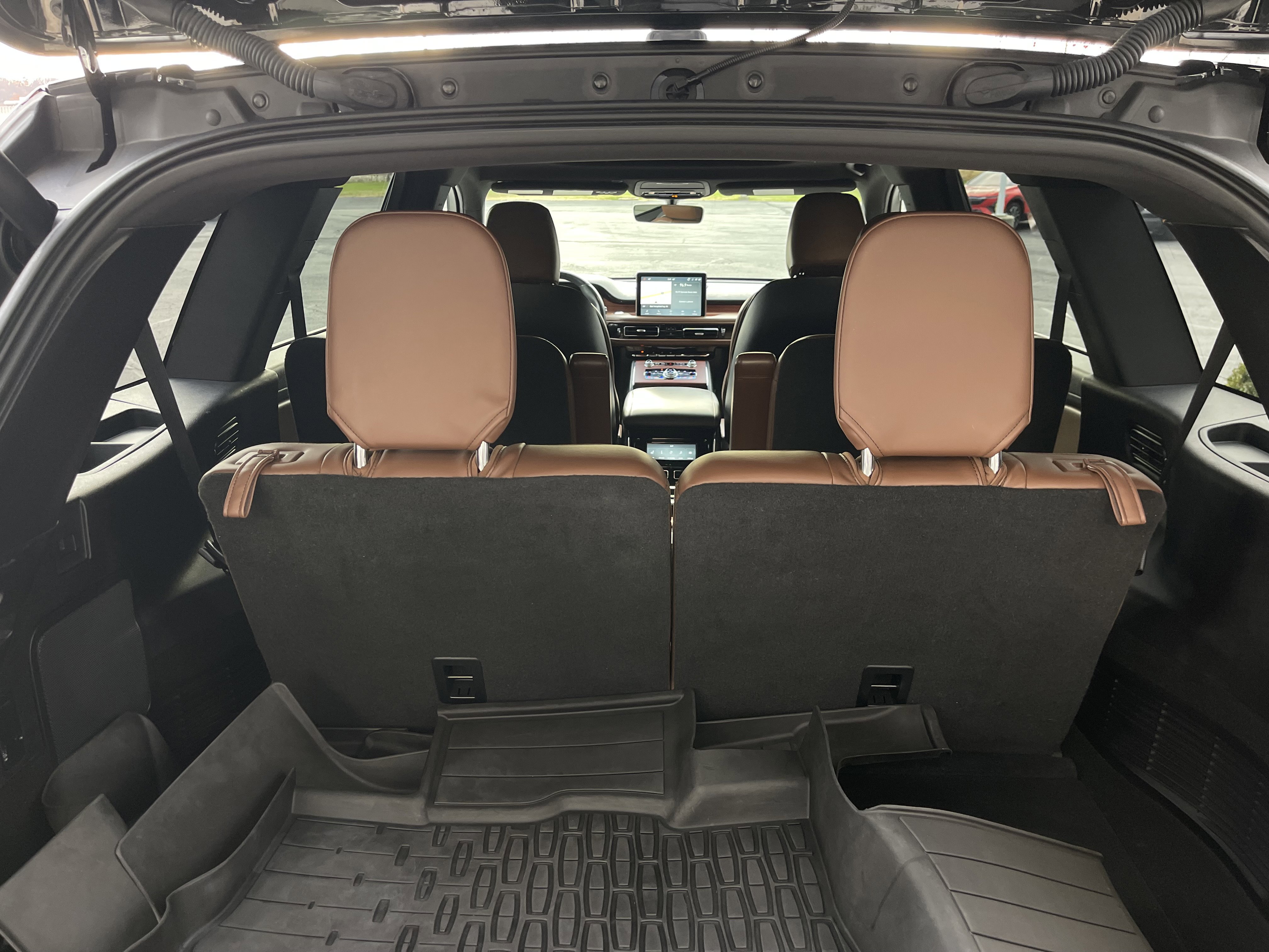 Used 2021 Lincoln Aviator Reserve w/ Equipment Group 201A image 9