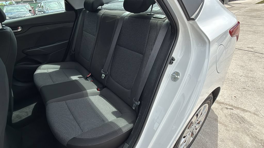 Used 2021 Hyundai Accent SE FWD image 25