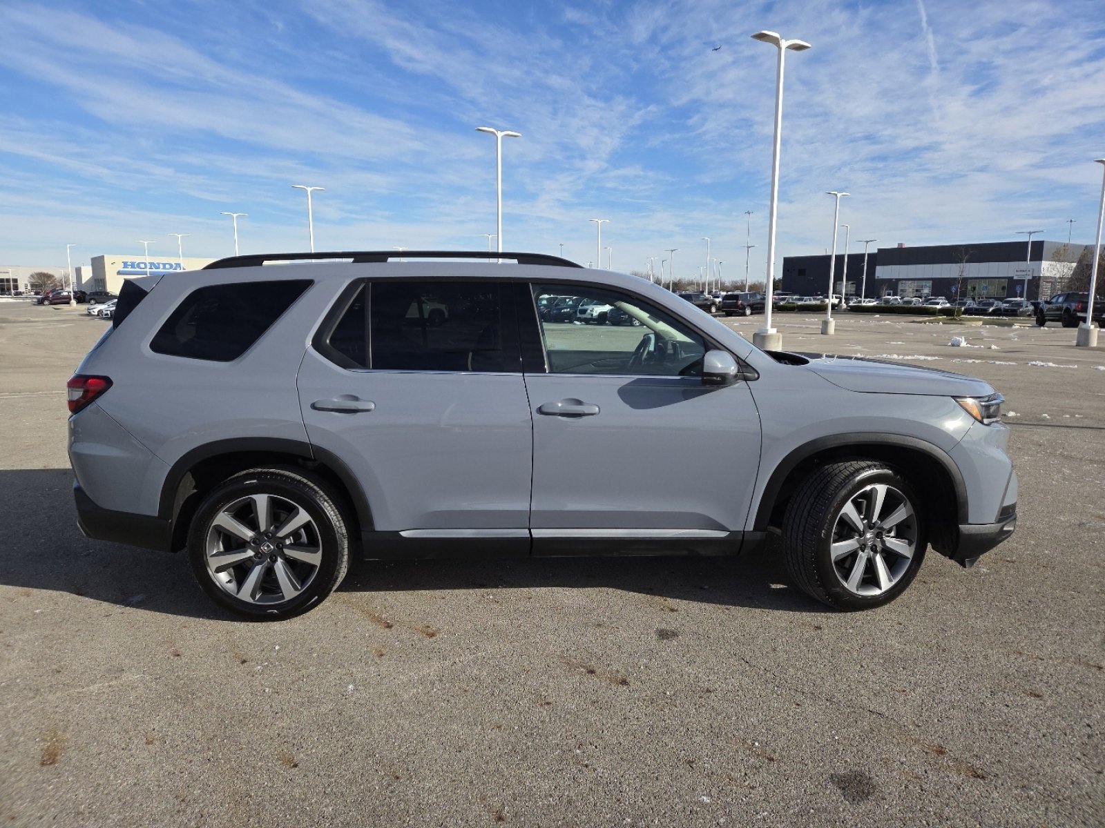 Used 2025 Honda Pilot Elite image 23