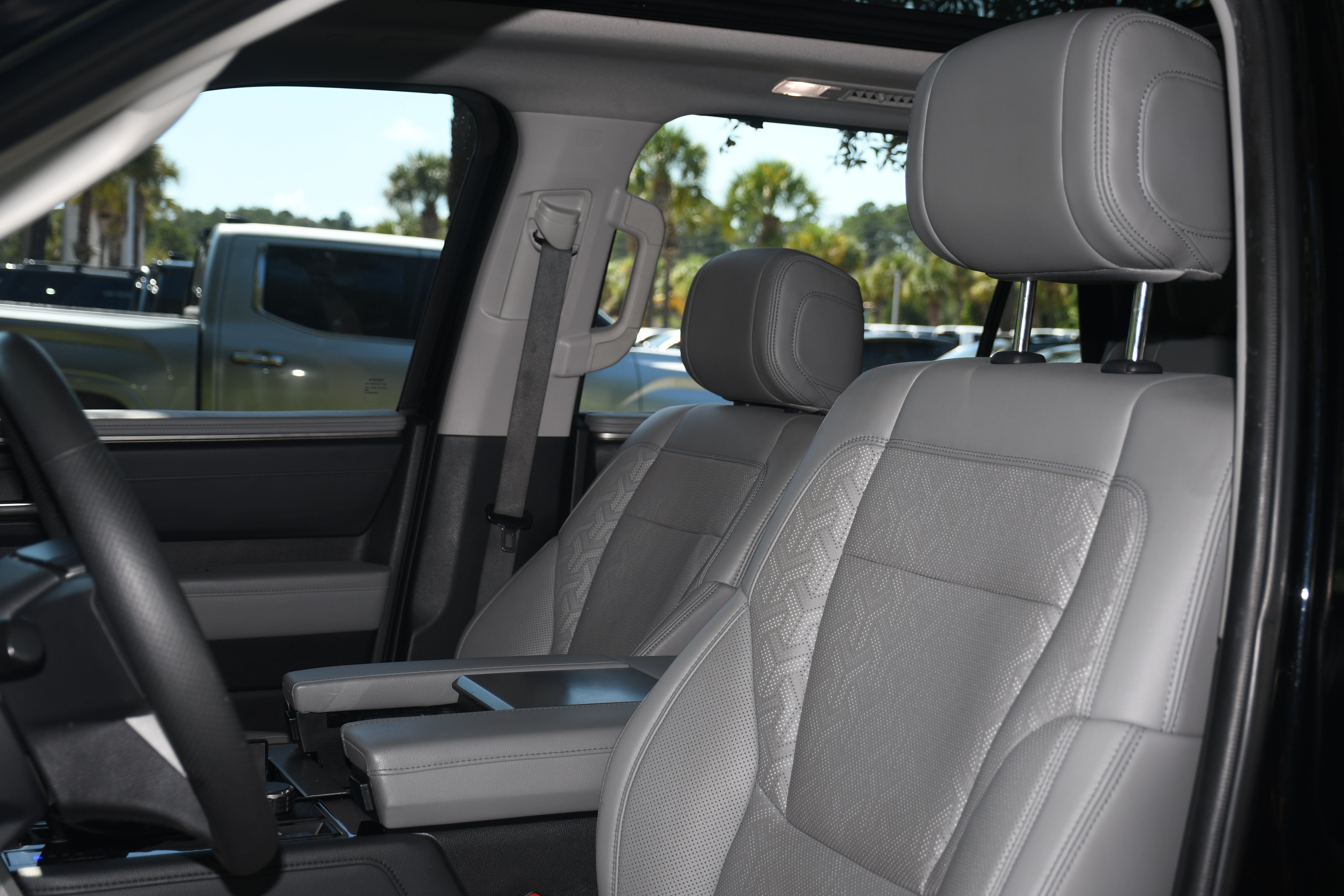 Certified 2023 Toyota Sequoia Limited w/ Tow Technology Package AWD/4WD image 13