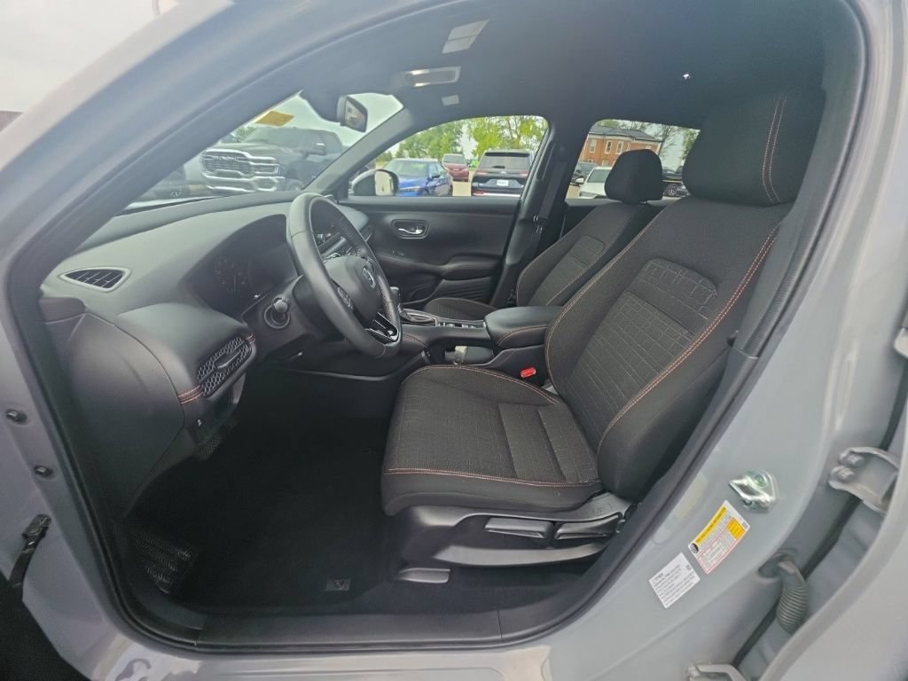 Used 2024 Honda HR-V Sport image 15