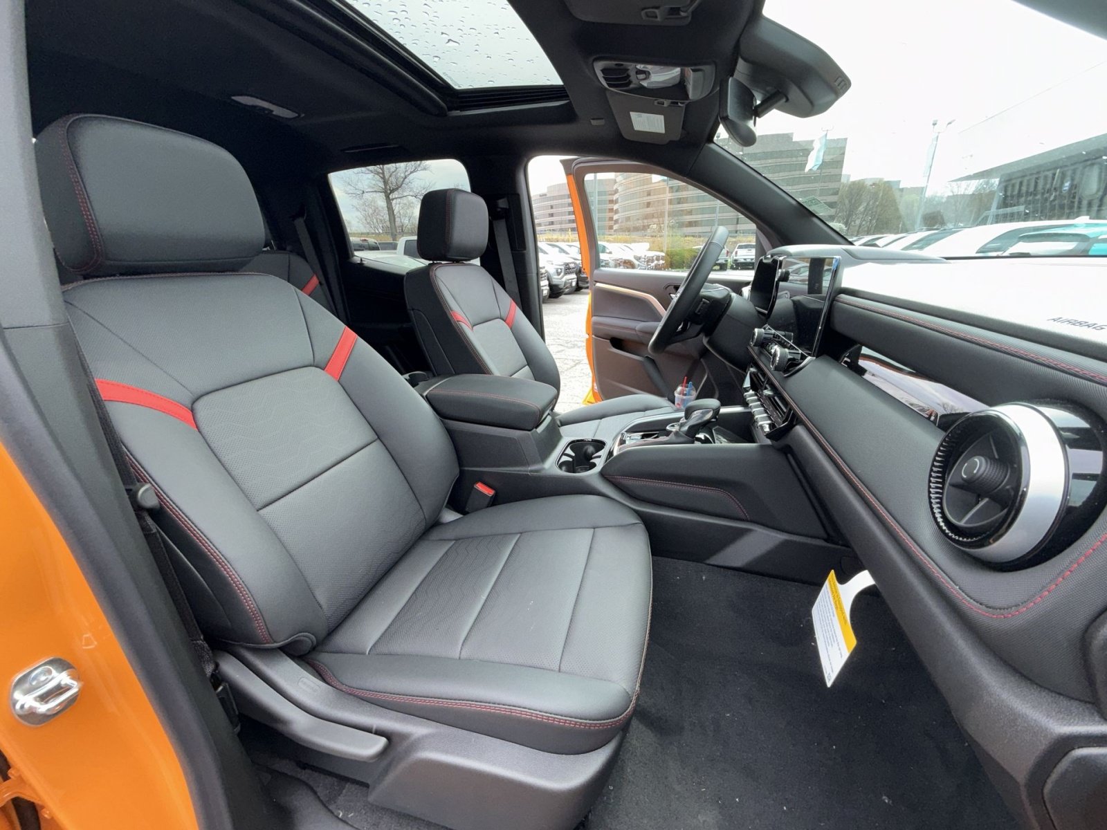 New 2026 Chevrolet Colorado Z71 w/ Midnight Edition AWD/4WD image 28
