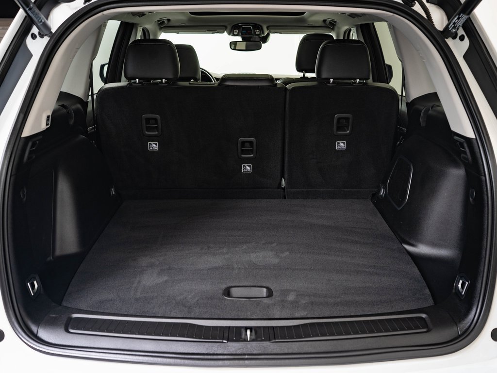 Used 2023 Jeep Grand Cherokee 4WD 4xe image 21